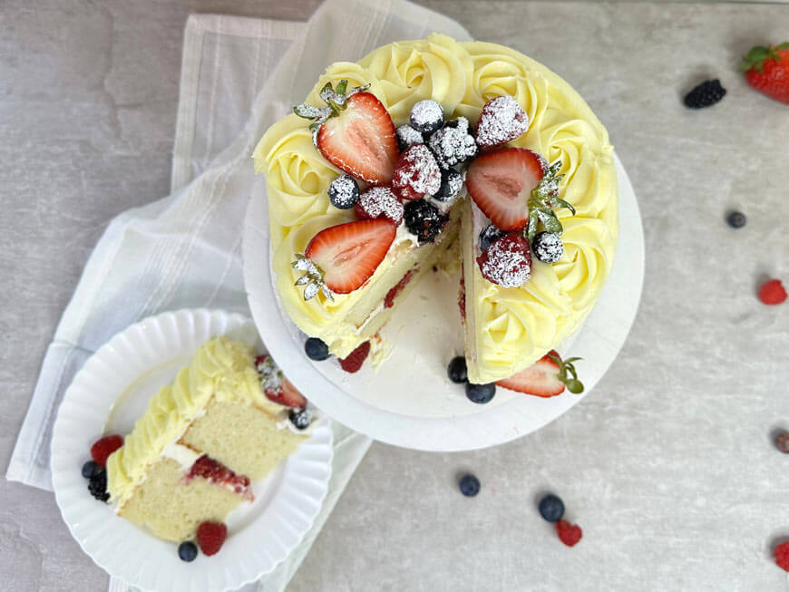 Vanilla Cream Berry Cake - Wish Farms