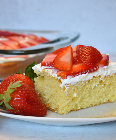 Strawberry Shortcake Sheet Cake Recipe