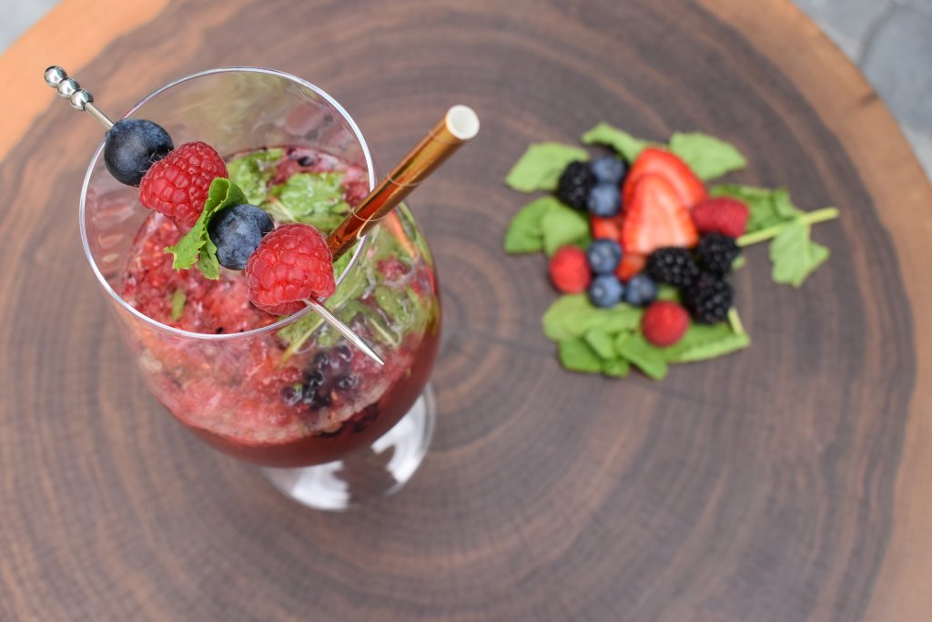 Bubbly Berry Sangria