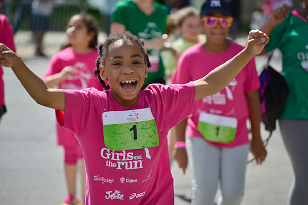 Wish Farms donates $1,000 to Girls on the Run Tampa