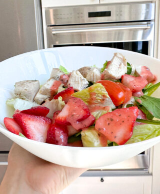Low Calorie Strawberry Vinaigrette Recipe from Wish Farms