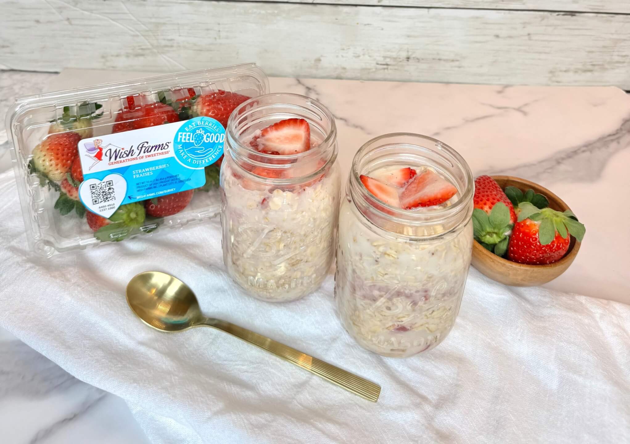 Strawberry Cheesecake Overnight Oats Recipe I Wish Farms