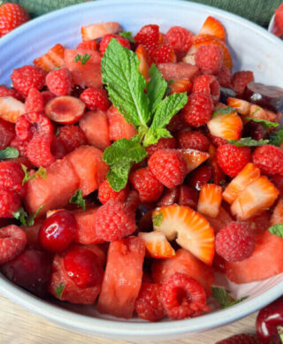 Berry Summer Fruit Salad hero