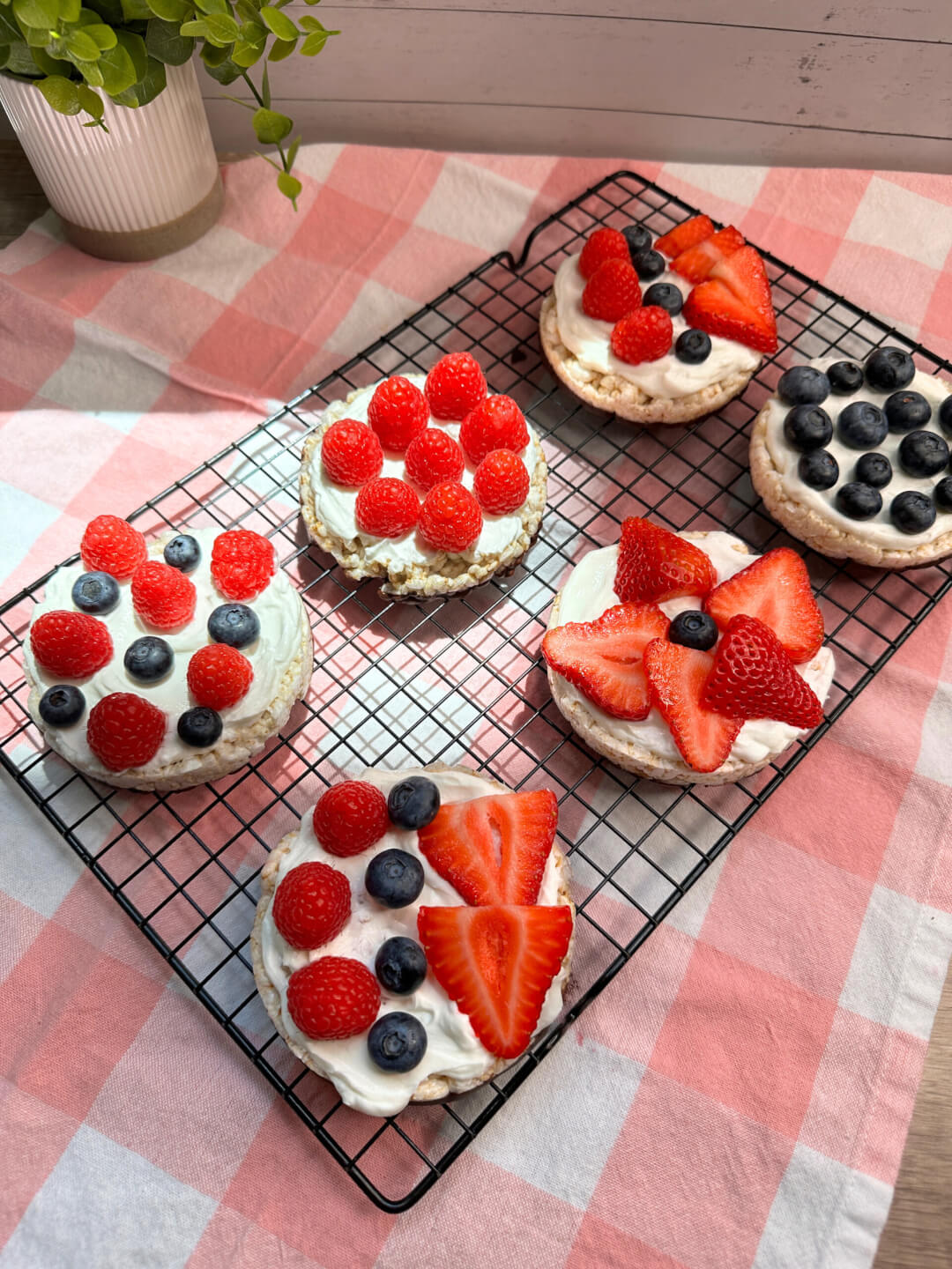Easy Berry Rice Cake Snacks Recipe I Wish Farms